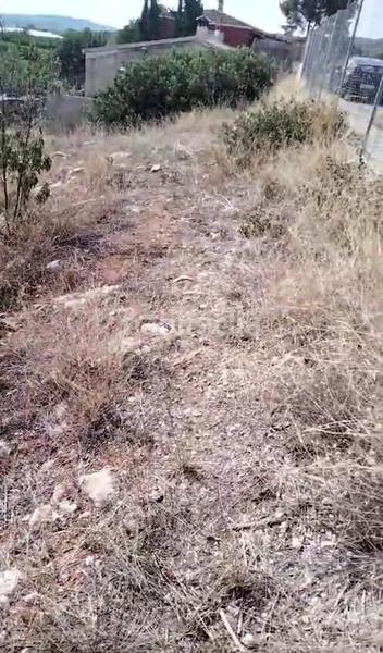 Foto 31fd6a46-47ab-4548-aedd-57e20d2bb098. Wohngrundstück in Montroy