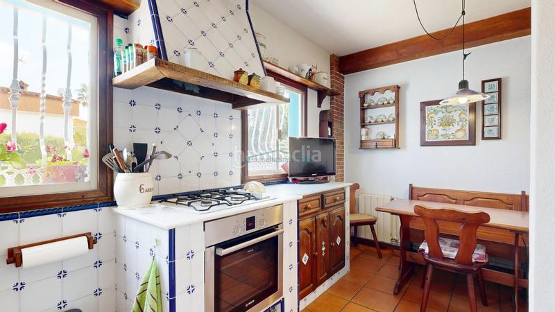 Foto fe5fd59e-b1bd-4c81-931c-be1ff62f384d. Chalet avec piscine dans Olimar-Carambolo-Atalaya de Levante Chiva