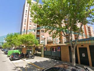 Lloguer Aparcament cotxe a Sant Llorenç - Zona Alfahuir. Alquiler plaza de garaje doble con trastero en alfahuir