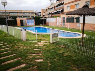 Location Maison jumelée à San Antonio de Benagéber. Impresionante chalet adosado situado en urbanización san vicente