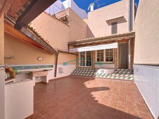 Maison à Rafelbunyol. Tu paraíso familiar en rafelbuñol, casa de pueblo reformada y es