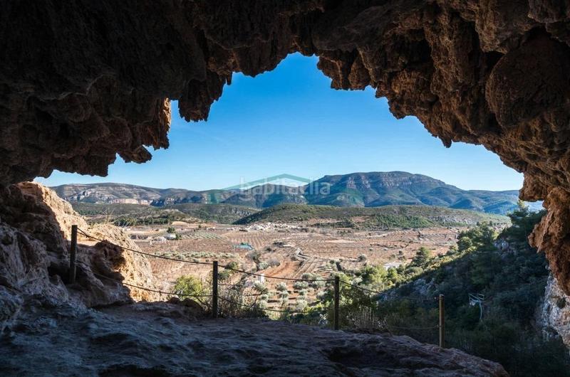 Foto 6ac0438d-3e20-4d0f-a6b2-6d42c0b98d76. Haus mit parking in Chera