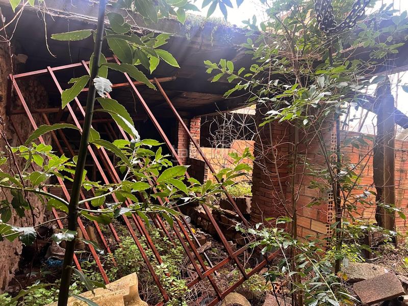 Foto db50e71e-8117-490a-b63a-f2189ff1d778. Haus mit parking in Chera