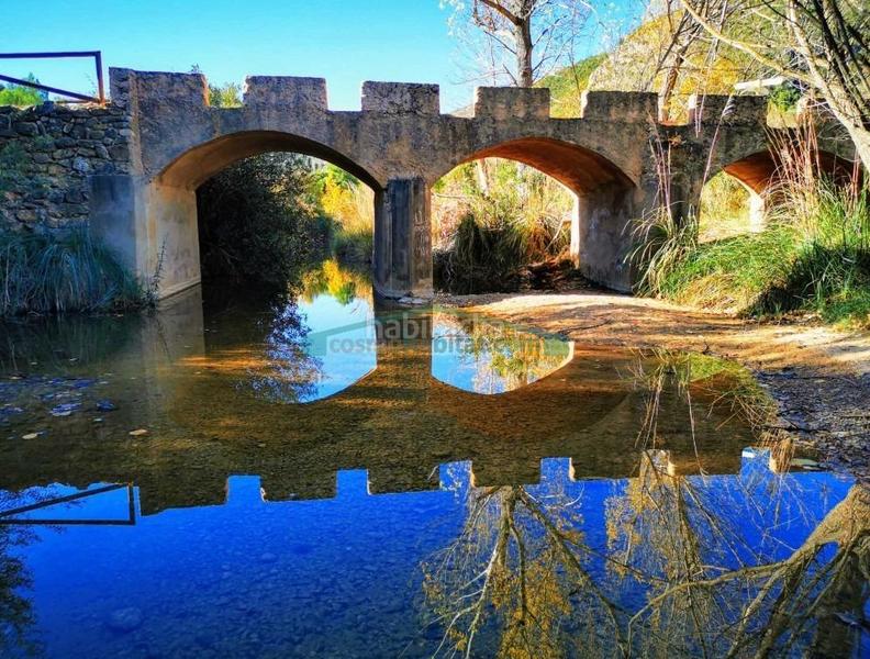 Foto e07fa2a1-f96a-4727-8651-2f54ee2c52f5. Haus mit parking in Chera