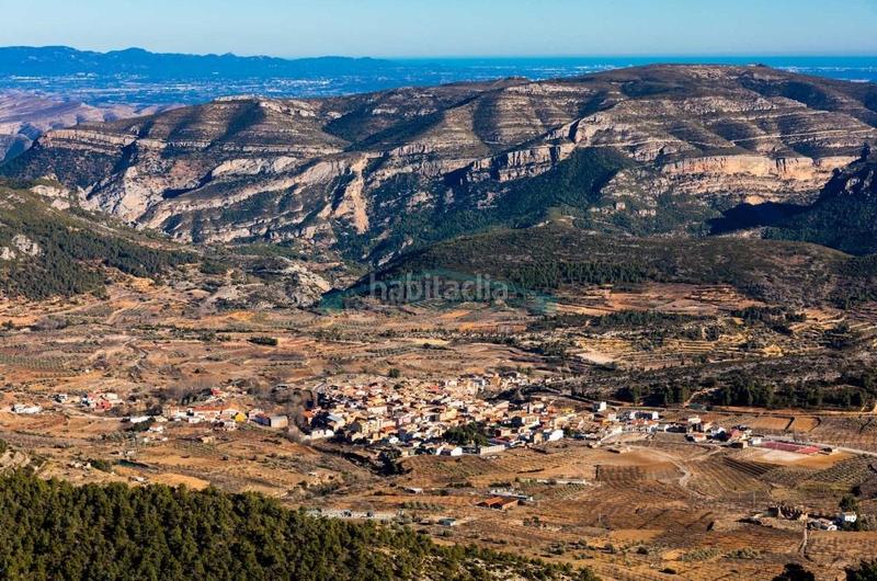 Foto ebc2d761-4517-4ac0-bba2-dbffd47771de. Haus mit parking in Chera