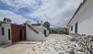 Bauernhof  Diseminados (p-37). Chalet rústico con piscina y gran parcela en vilamarxant