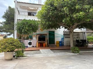 Chalet  Calle montcada. Exclusivo chalet independiente con gran parcela y piscina climat