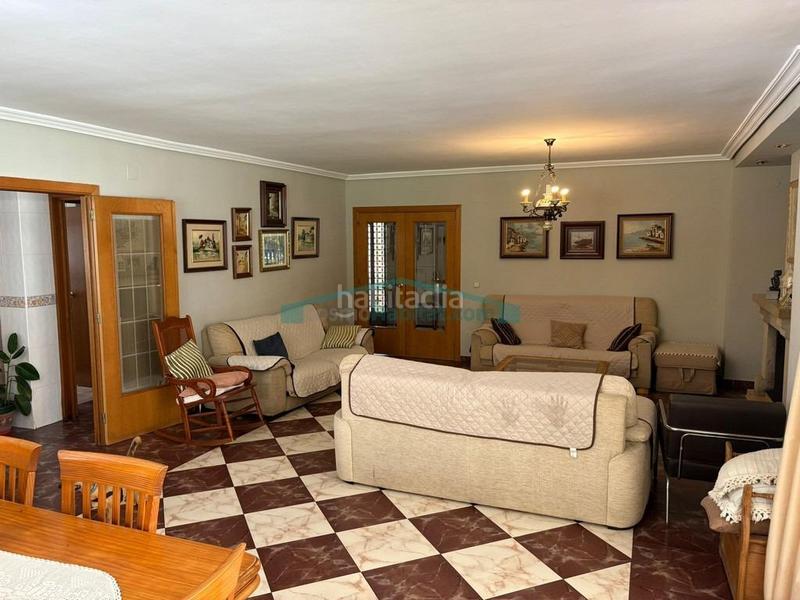 Foto bc993554-99c9-4dbe-9d51-a2c17e5b0d1c. Xalet amb calefacció piscina a Gilet