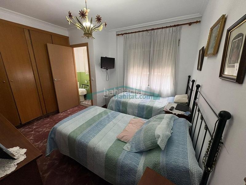 Foto f8484e9e-5d0c-46fc-9374-d9c63931b606. Xalet amb calefacció piscina a Gilet