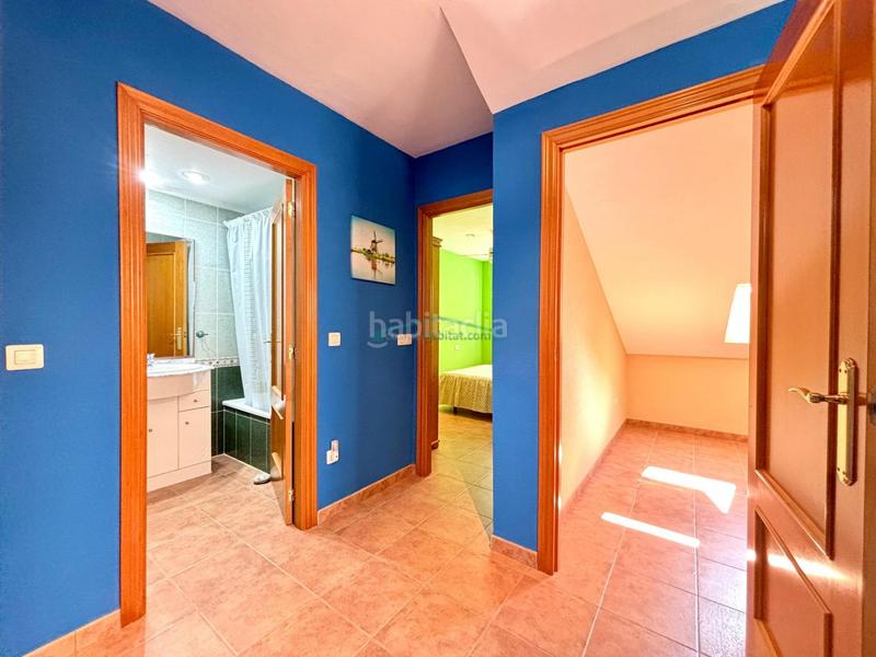 Foto 2c472896-03a8-4aa1-96c7-f6a09f2081d2. Casa aparellada amb aparcament a Corinto-Almardà Sagunt