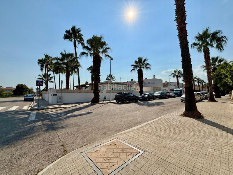 Foto 5eda6643-fae7-4182-975c-cdc902113857. Casa aparellada amb aparcament a Corinto-Almardà Sagunt