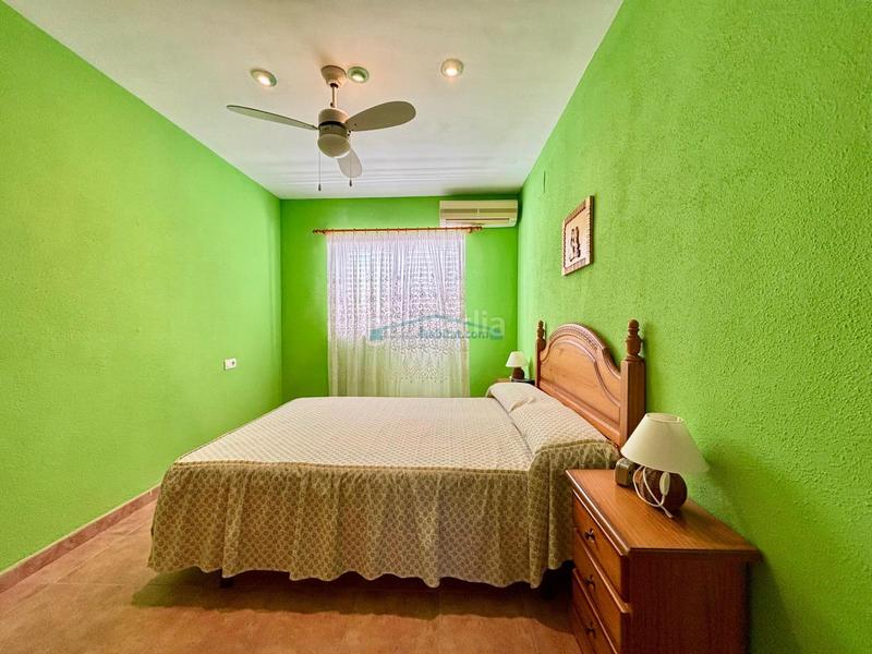 Foto c62bdffb-4e1c-4cd7-a185-da0242bd05b3. Casa aparellada amb aparcament a Corinto-Almardà Sagunt