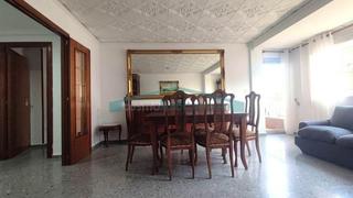 Pis  Calle benifairo. Gran piso de 140 m en pleno centro de sagunto. amplio, luminoso