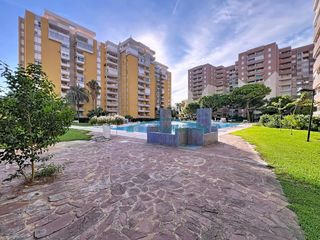 Piso en Canet d´en Berenguer. Piso luminoso en complejo residencial con todas las comodidades