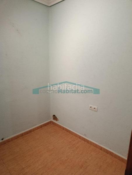 Foto 09b909fc-9a9e-4407-9170-f37c249c81b0. Planta baixa a Torrefiel Valencia