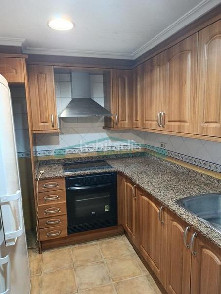 Foto 8ff26099-6926-4e31-9bfe-511620cad159. Planta baixa a Torrefiel Valencia