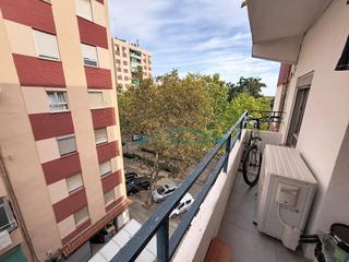 Appartement à Ciutat Fallera. Piso con buena distribución y muchas posibilidades en ciutat fal