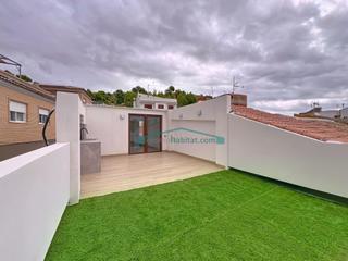 Casa a schiera in Pedralba. Preciosa casa con reforma integral a estrenar ubicada en el cent