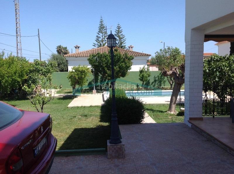 Foto 56677ba6-d3ee-4403-a27e-2ab44e3dbeb7. Chalet avec chauffage parking piscine dans El Grao Castellón de la Plana