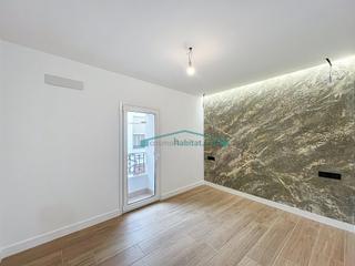 Casa adosada en Pedralba. Preciosa casa con reforma integral a estrenar ubicada en el cent