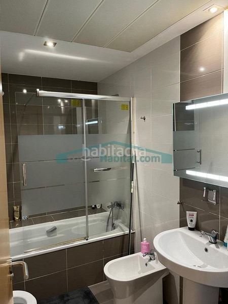 Foto f1fa7204-5870-40af-8a3f-4e318e841932. Pis amb aparcament a Alfafar