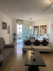 Pis a Valterna. Luminoso piso de 128 m en residencial con piscina en cumbres val