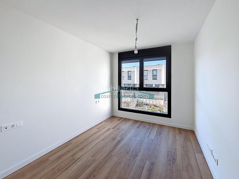 Foto 0d7c358b-92b0-4eac-a328-7640c247ea9c. Lloguer casa adossada amb calefacció aparcament piscina a San Antonio de Benagéber