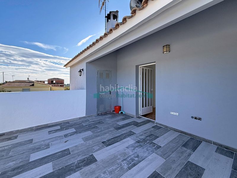 Foto 5fe84b5d-0360-4b0e-90ef-40d5d5c9ddba. Xalet amb aparcament a Pedralba