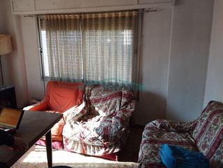 Appartamento in Gátova. Vivienda exterior y luminosa en gátova, ideal para reformar