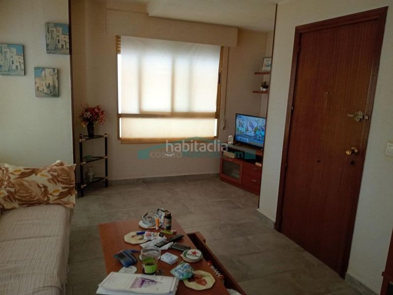 Foto 3c9c2314-c7f6-4590-b25d-3aa20d192b7b. Pis a Colonia Madrid Benidorm