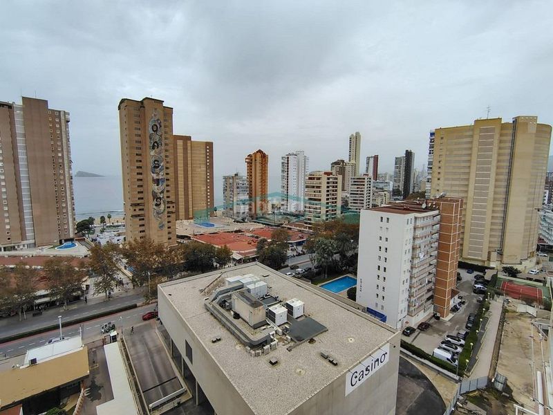 Foto 59728618-8138-4016-a160-509f71d0f038. Apartament amb aparcament piscina a Playa Levante Benidorm