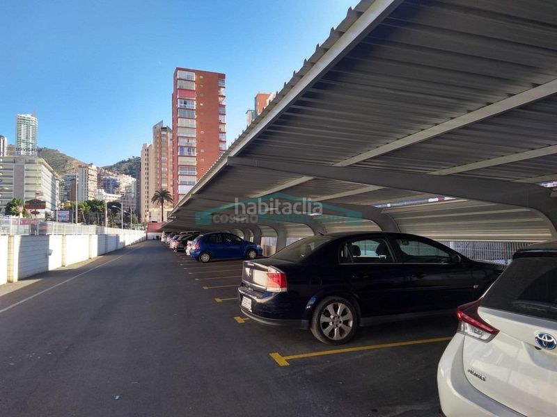 Foto b78785c0-9f41-4907-919d-8bdb65803d7a. Apartament amb aparcament piscina a Playa Levante Benidorm