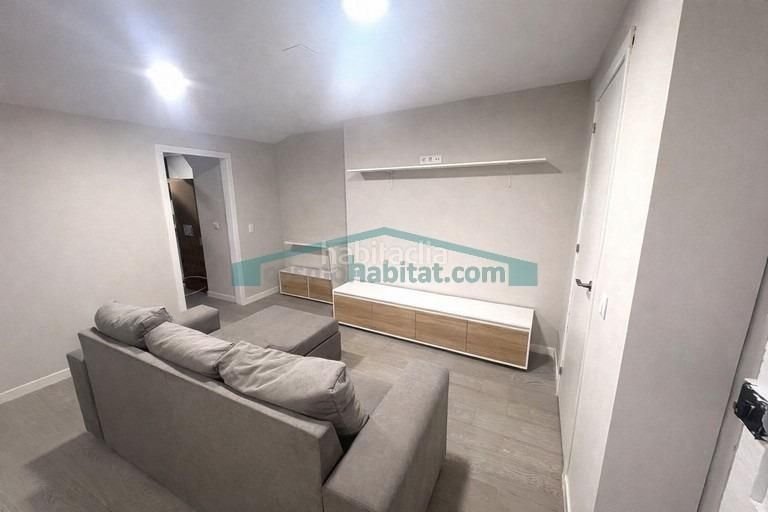 Foto 8fa8e814-38bd-4262-92a4-7f1d6312eead. Àtic a Centre-Zona Alta Alcoi