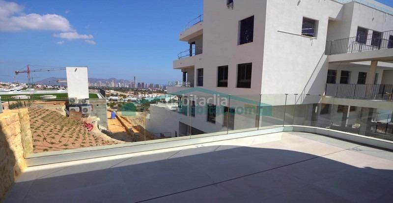 Foto 1e4c0f96-12fa-48e8-b939-51d29098a792. Dúplex amb calefacció aparcament piscina a Platja de Torres Vila Joiosa (la)