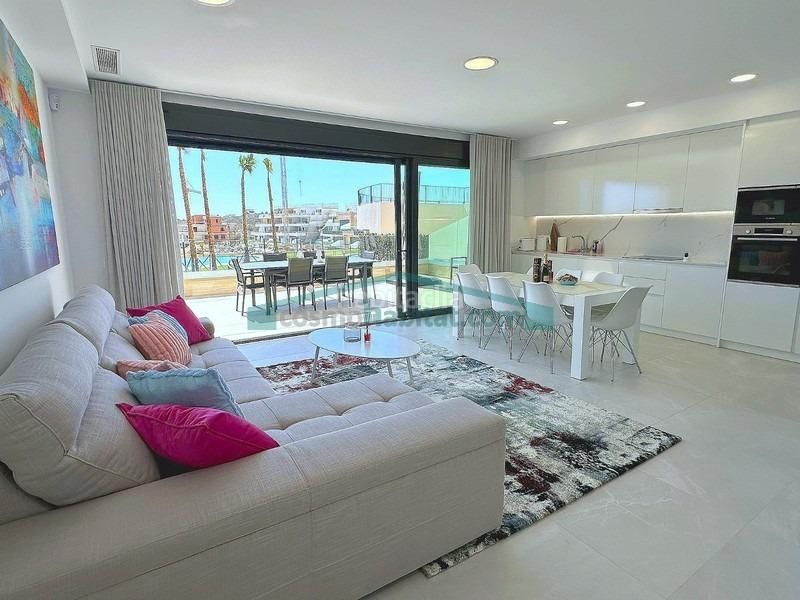 Foto 4e23868e-303d-4197-8825-703034c27aff. Dúplex amb calefacció aparcament piscina a Platja de Torres Vila Joiosa (la)