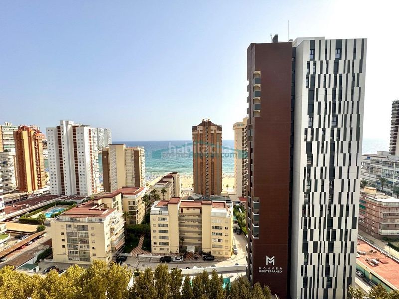 Foto b681dc0c-60d2-46fb-9075-66778ce883e1. Apartament amb aparcament piscina a Playa Levante Benidorm