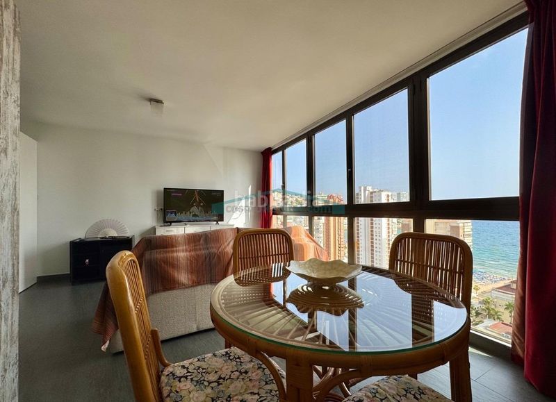 Foto dbd87b41-e4f1-4083-8cb9-d29cd8414017. Apartament amb aparcament piscina a Playa Levante Benidorm