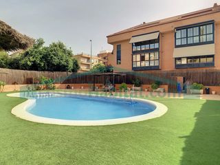 Location Duplex à Pueblo. Impecable dúplex con piscina en pleno centro de leliana