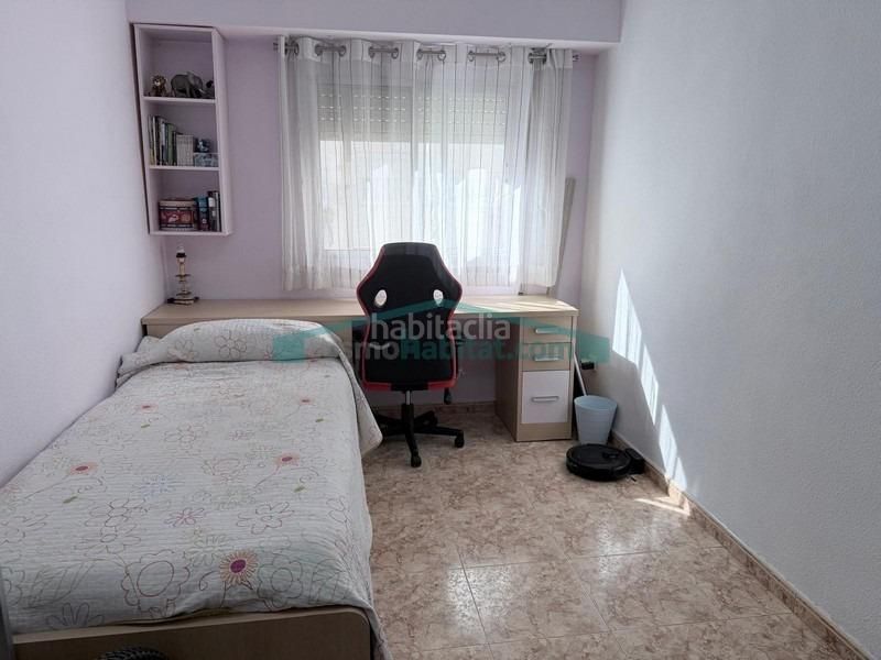 Foto d0ef3c99-7647-4d7a-b7cc-17821ccf1108. Pis a Nou Moles Valencia