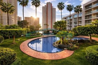 Apartamento en Rincón Alto. Amplio apartamento con vistas al mar y la montaña en benidorm