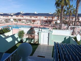 Casa in Novamar - Mediterráneo. Bungalow en planta baja con terraza, patio y piscina en santa po