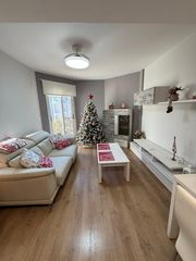 Etagenwohnung in Castalla. Tu nuevo hogar con luz, terraza y garaje en castalla