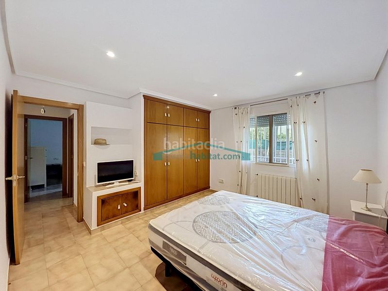 Foto ebcd95de-8ccc-4f03-9e57-57c9f3b68639. Alquiler chalet  independiente en alquiler, una sola planta en el plantío La Cañada en Paterna