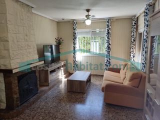 Affitto Chalet in Corralet-Bonanza-Tres Rutas. Estupendo chalet en alquiler en urbanizacion bonanza, en náquera