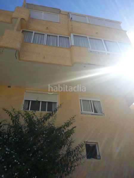 Foto 520de34c-e198-4412-9bf3-f570dcf96e04. Casa adossada amb aparcament piscina a Sierra Helada Benidorm