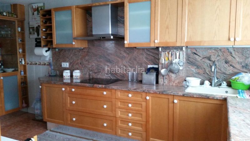 Foto a0a9df65-dc2d-4a4c-a813-f61f626250f2. Casa adossada amb aparcament piscina a Sierra Helada Benidorm