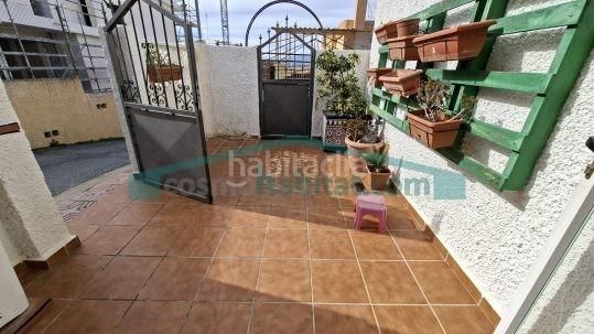 Foto dc25b692-30e0-4880-a2b1-1fad83269d61. Casa adossada amb aparcament piscina a Sierra Helada Benidorm