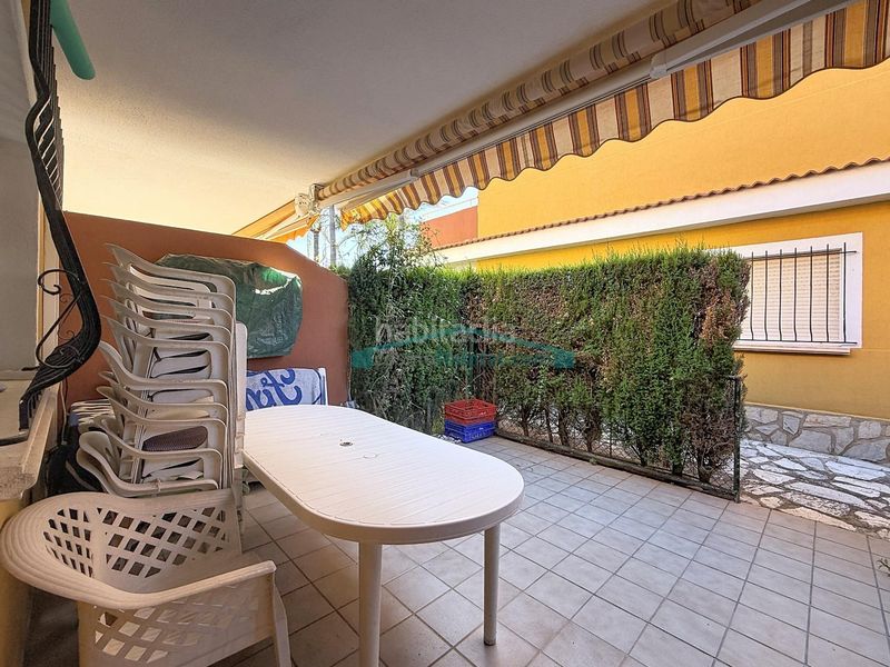 Foto 8daa1f7d-2a76-4f5e-9981-2a3f4d8f6b0f. Casa adossada amb aparcament piscina a Poblets (els)