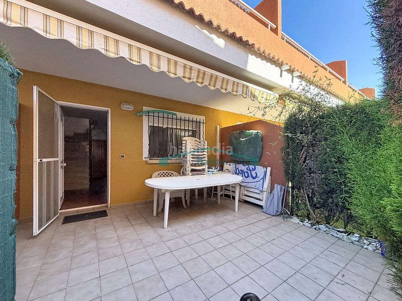 Foto c3185a42-363a-43a2-b1b3-ded85425b2f7. Casa adossada amb aparcament piscina a Poblets (els)