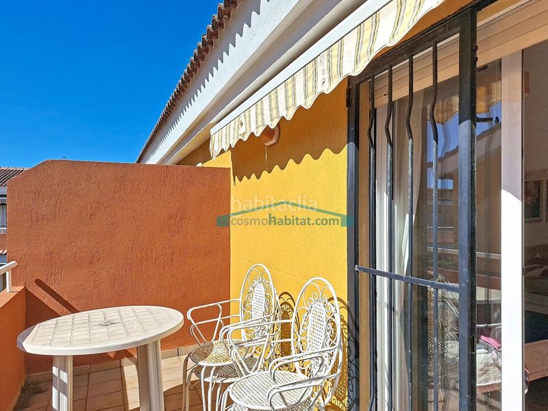 Foto c561cef3-65a6-44ae-9874-5432ccd6368f. Casa adossada amb aparcament piscina a Poblets (els)